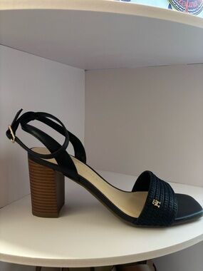 Tommy Hilfiger Navy Blue Women’s Strappy Block Heel Sandals